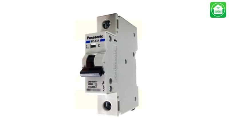 Aptomat là gì? Các loại aptomat tốt nhất 2025 5 Bộ khuếch đại Panasonic