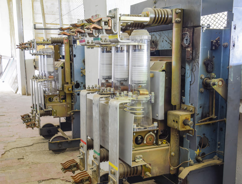 Máy cat chan có dùng được vcb 3 không