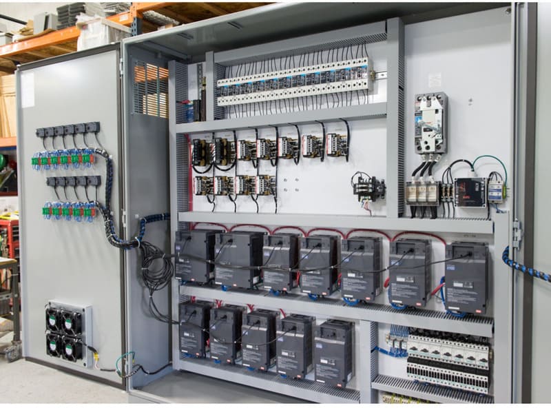 từ xu hướng tách nước của Thái Lan