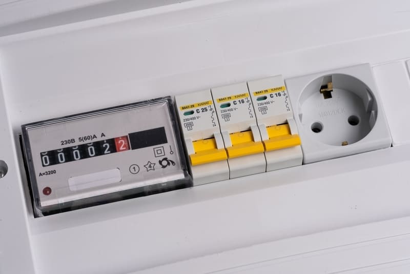 Nguồn điện 3 là gì