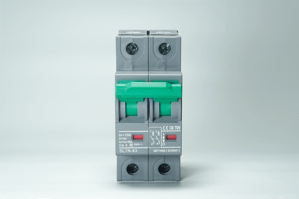 CP điện là gì? Cấu trúc, phương pháp làm việc, phân loại điện cp