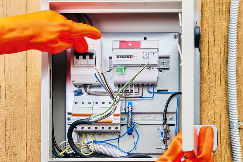 aptomat đồng mèo