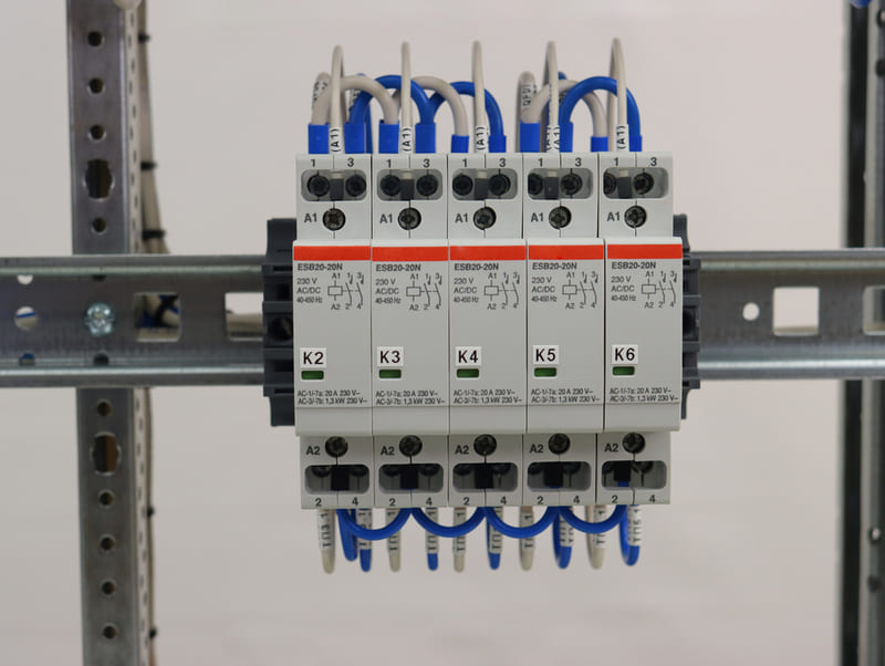 công tắc tơ 1 pha 