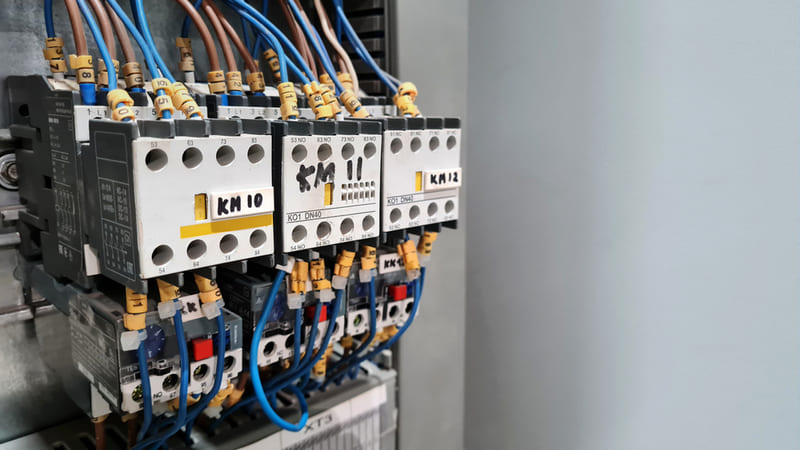 bắt đầu làm việc 