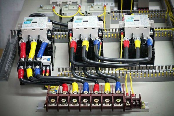 mach-khoi-dong-sao-tam-giác-la-gi