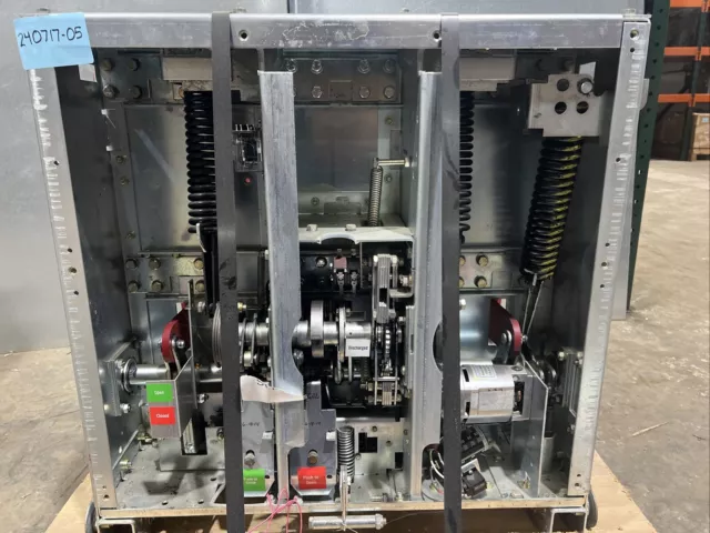 Máy cat chan có dùng được vcb 5 không