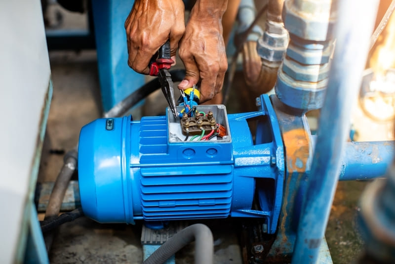 Nguyên nhân và cách xử lý ngắt mạch máy bơm may-bom-nước-bi-nhy-aptomat