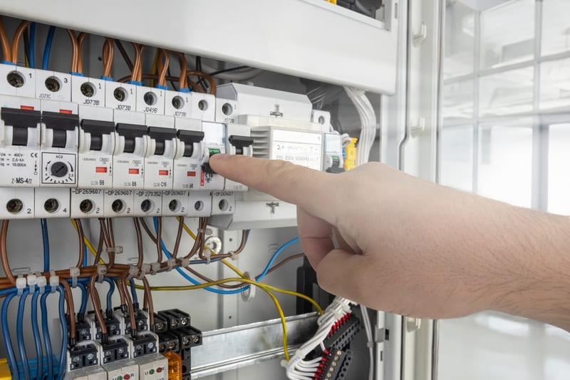 Summary of broken circuit breaker errors and how to fix them aptomat-bi-hong
